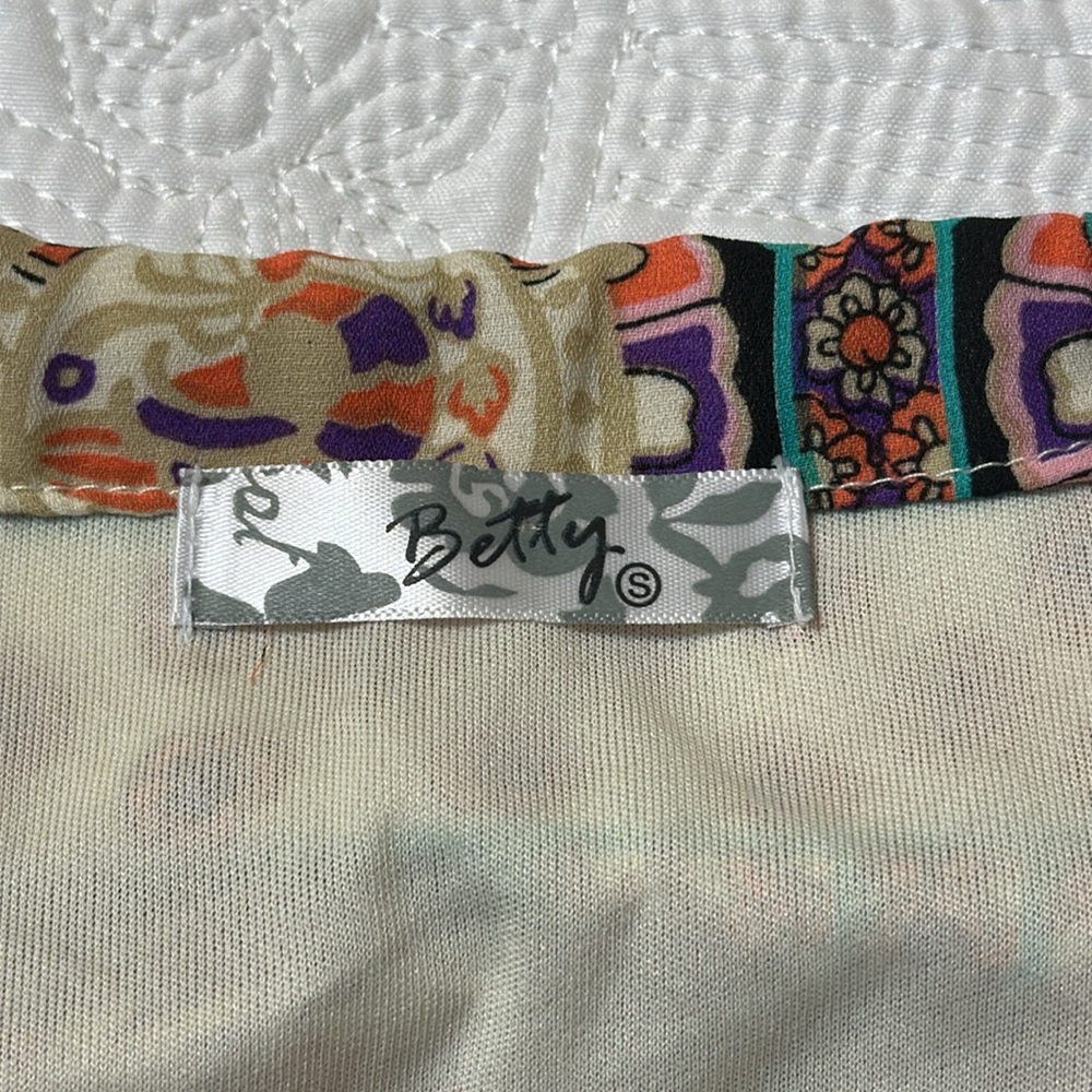 Multicolor Patterned Dress - Picture 9 of 9